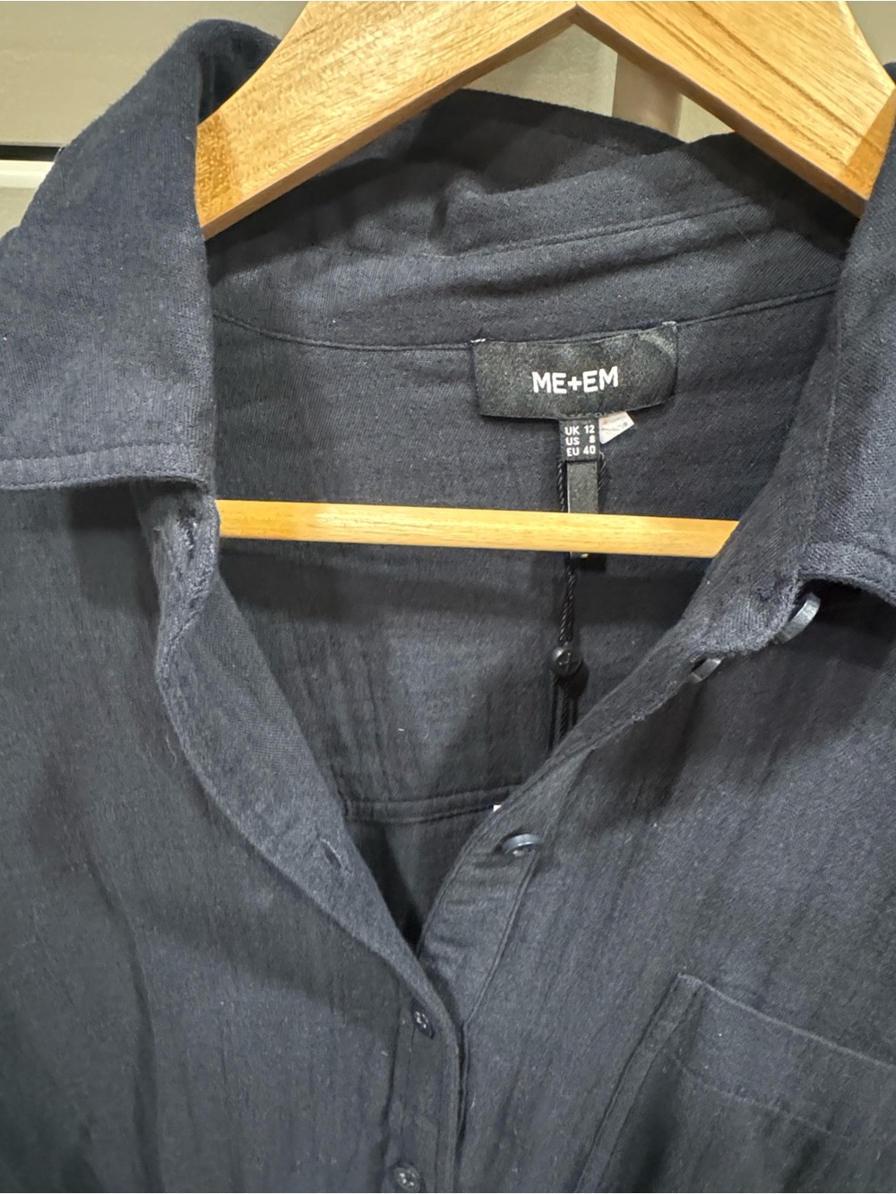 Cropped navy button down - Picture 2 of 3